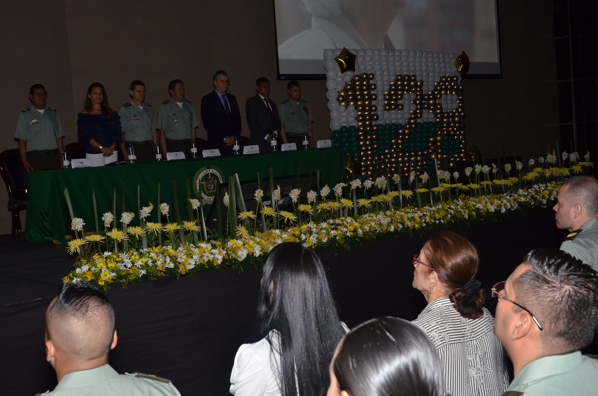 Policías-destacados-por-su-servicio-en-2019 Más-de-200-millones-de-pesos-en-premios