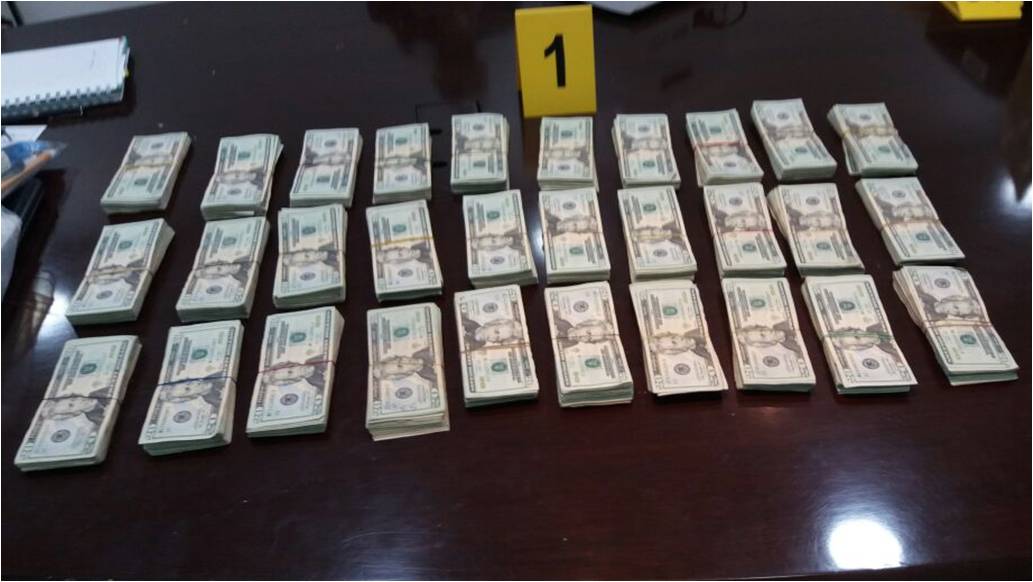 Nuevo-caso-de-incautación-de-divisas-americanas-en-el-aeropuerto-el-dorado-procedente-de-México Nuevo-caso-de-incautación-de-divisas-americanas-en-el-aeropuerto-el-dorado-procedente-de-México