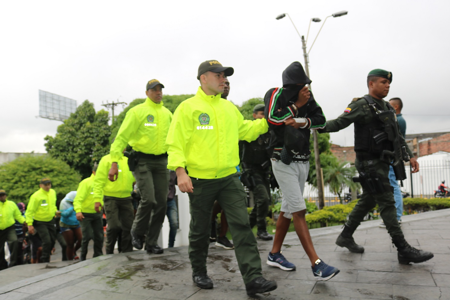 Con la operación ‘Ocaso’ le hacemos frente a la delincuencia 17-capturados-en-operaciones-expres