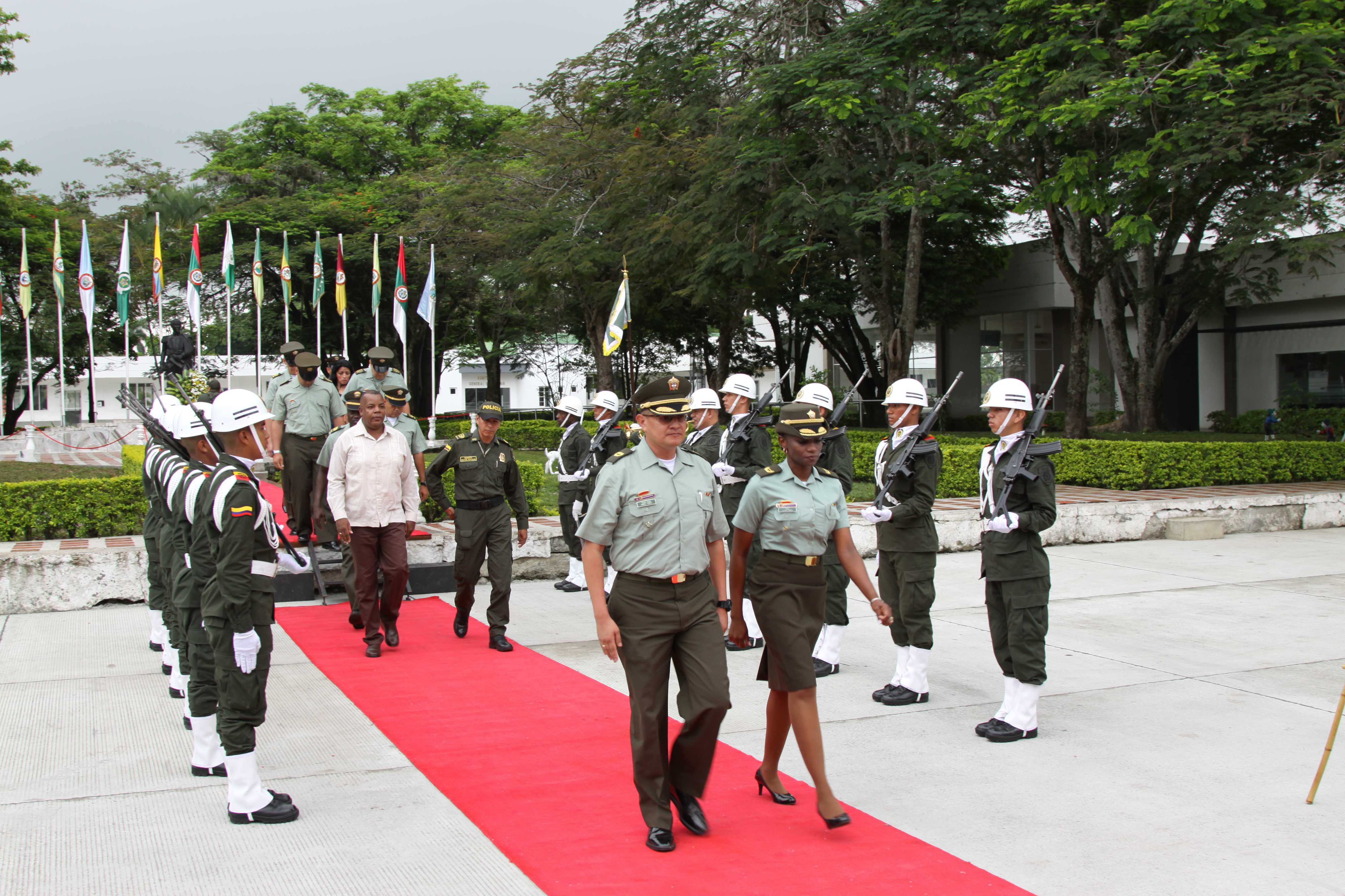 Desde la Escuela de Policía se realizó acto de ofrenda floral  Desde la Escuela de Policía se realizó acto de ofrenda floral