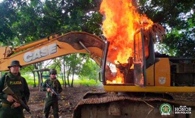 Contundente golpe a la explotación ilícita de yacimientos mineros en el sur de Bolívar Afectamos las finanzas del ELN y Clan del Golfo, en cerca de 2.000 millones de pesos