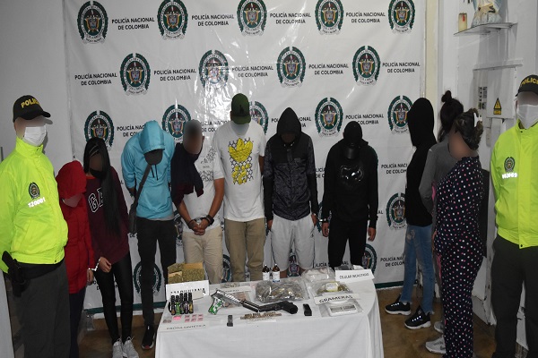 vendían drogas sintéticas en Santa Rosa de Cabal  13 personas capturadas por tráfico de estupefacientes y un menor aprehendido