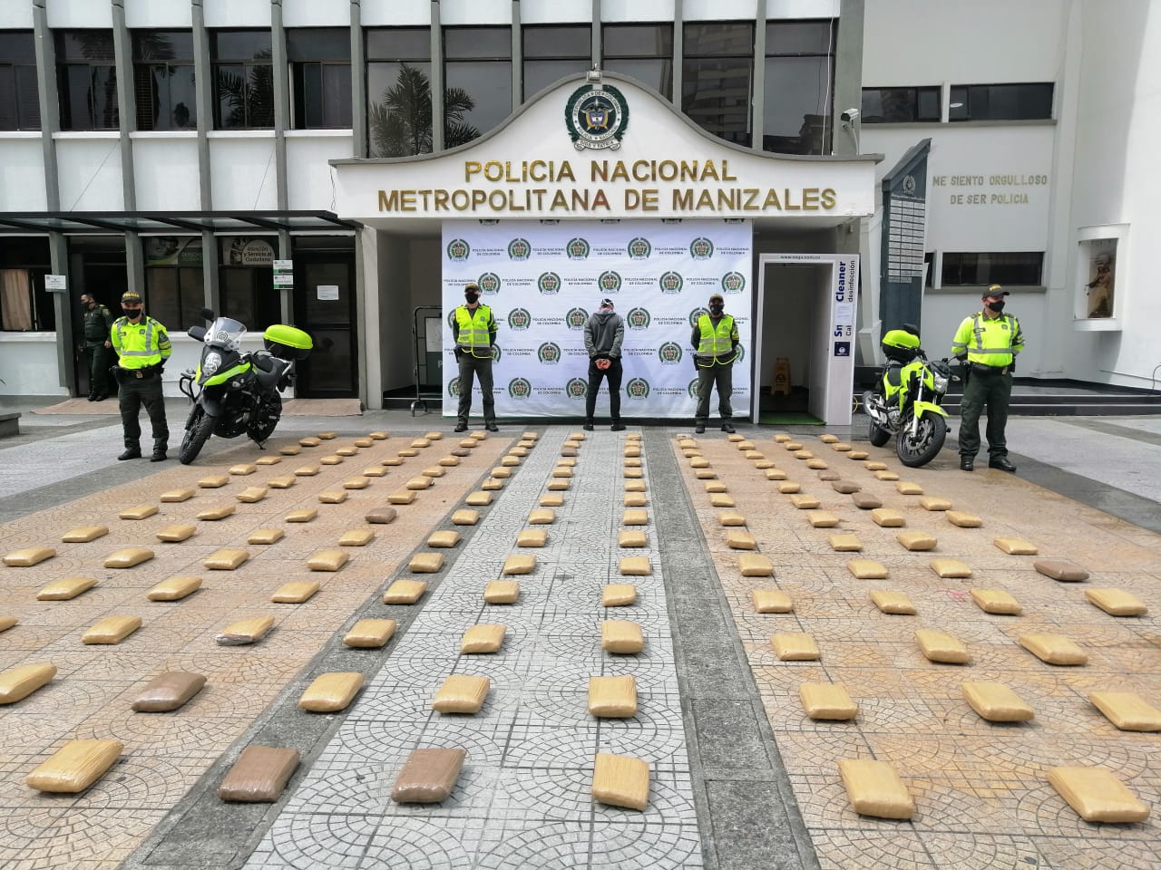 Lucha contra el tráfico de estupefacientes Lucha contra el tráfico de estupefacientes