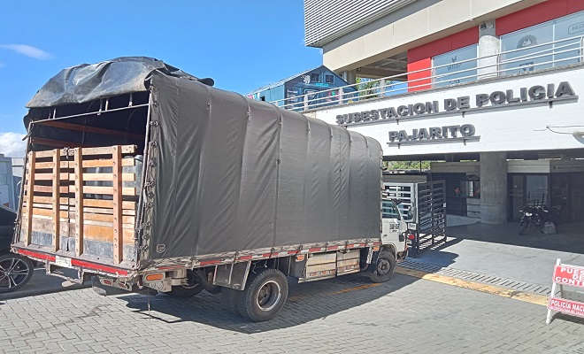 Hallaron un camión que en su interior tenía 37 galones de gasolina