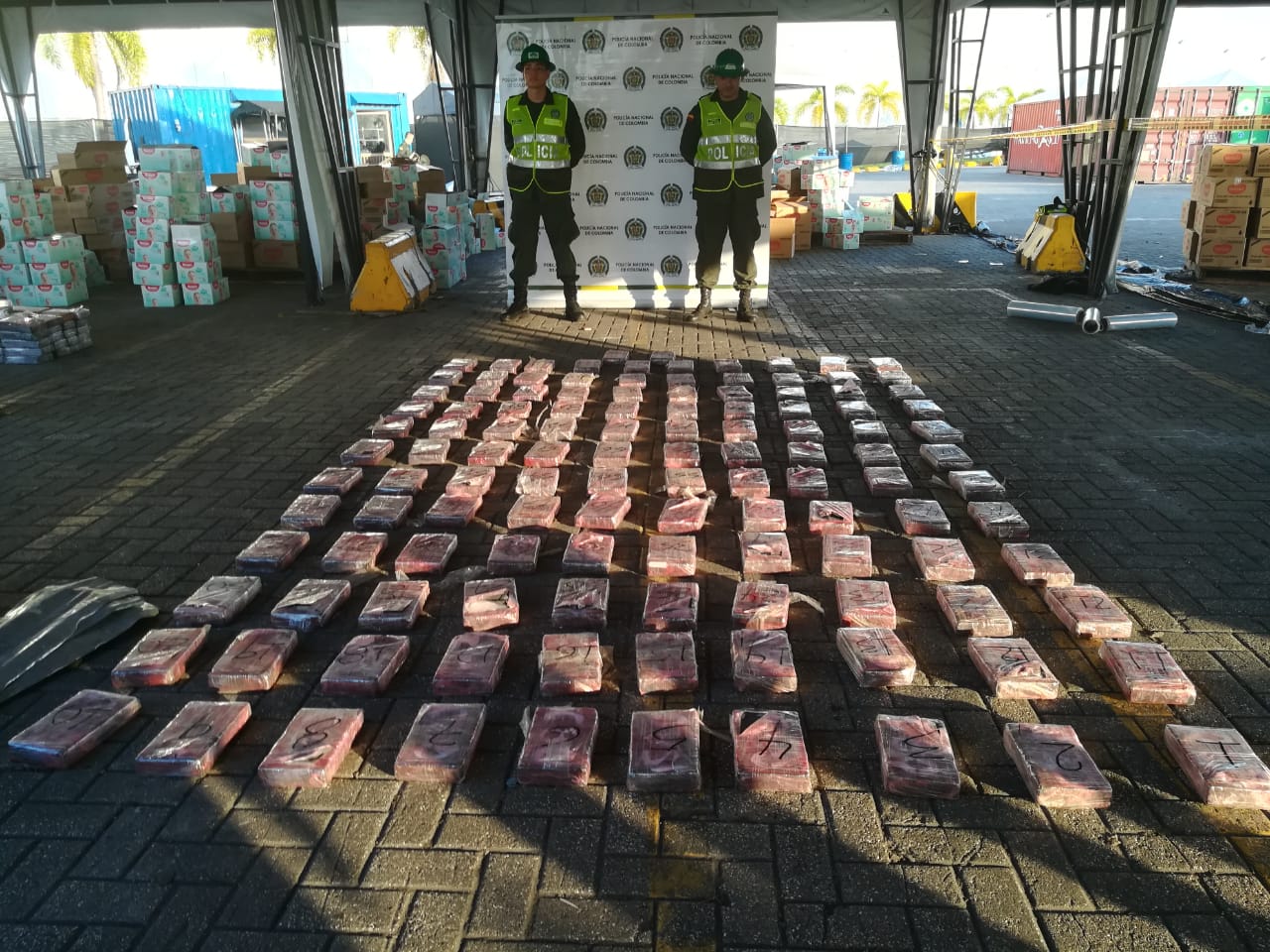 Dentro-de-bolsas-de-pañales-encontraron-122-kilos-de-clorhidrato-de-cocaína Dentro-de-bolsas-de-pañales-encontraron-122-kilos-de-clorhidrato-de-cocaína