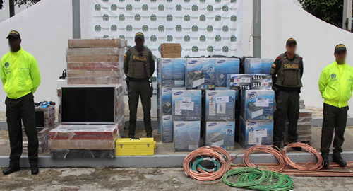 No le damos espacio a la delincuencia policia-choco-recupera-equipos