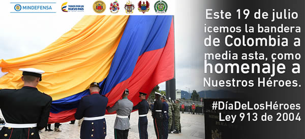 policia-colombia-celebracion-dia-heroes