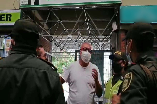 El ‘Ángel de verde’ que salvó una vida en el terminal de transporte de Ibagué