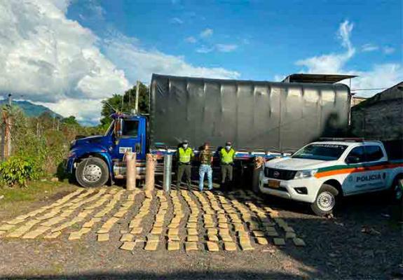 Policía Nacional incauta 200 kilos de marihuana  policia-magdalena-medio-capturado-setra