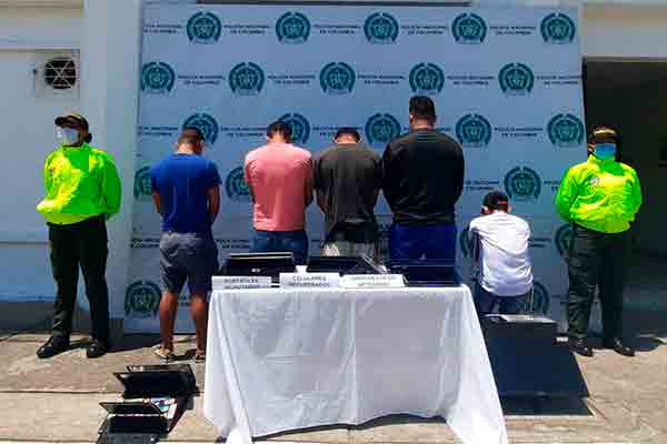 Desarticulada banda “Los Pandi” dedicada al hurto policia-magdalena-medio-capturado-sijin