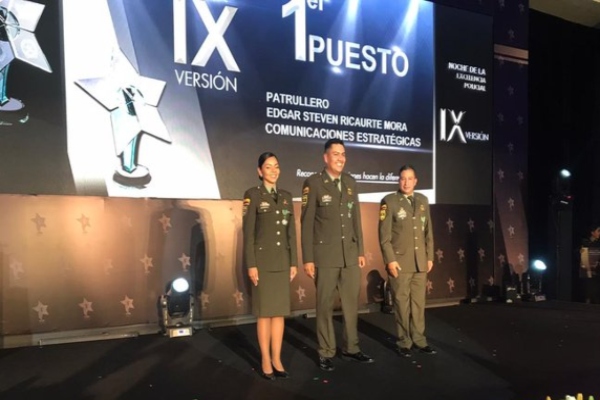 policia-piensa-sus-policias