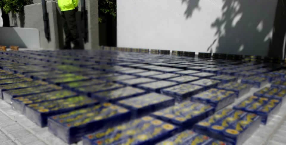 En operativos incautadas más de dos mil unidades de fuegos pirotécnicos policia-santa-marta-incautacion-polvora-colombia