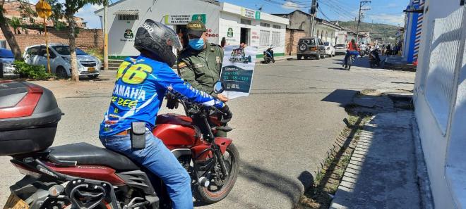 El diálogo es la solución policia_en_las_calles