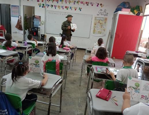 Policía Nacional de la mano con la comunidad en contra del consumo de estupefacientes