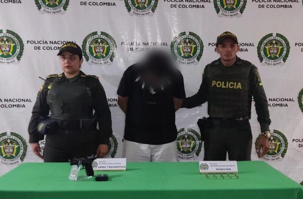 Policía Nacional, captura a un hombre en la comuna 3