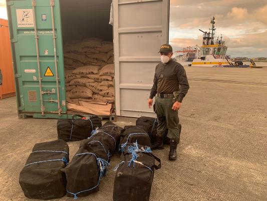 Incautamos 364 Kilos de cocaína que iban para España Incautamos-364-Kilos-de-cocaína