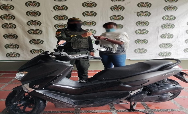 Policía recupera y entrega a sus dueños 02 motocicletas en el municipio de Quibdó Policía recupera y entrega a sus dueños 02 motocicletas en el municipio de Quibdó