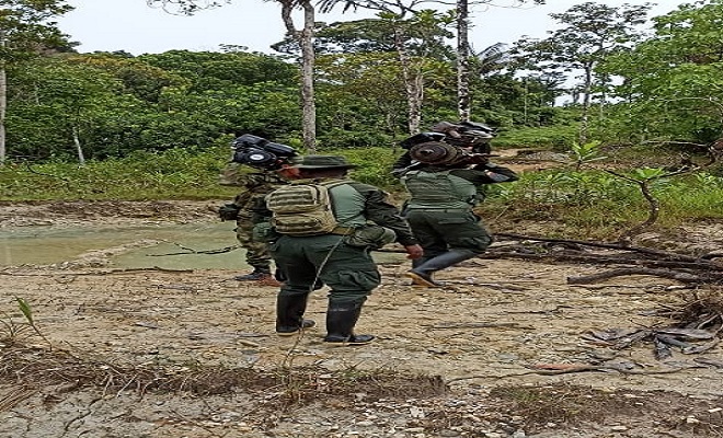 Policía y Ejercito continúan con acciones para contrarrestar la minería ilegal Policía y Ejercito continúan con acciones para contrarrestar la minería ilegal
