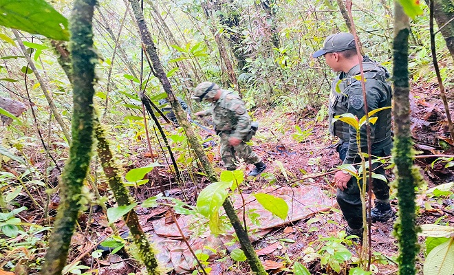En acciones interinstitucionales hallamos material de intendencia y dos granadas Policía y Ejército Nacional hallan material de intendencia y dos granadas