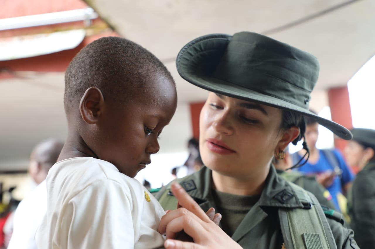 “Por-una-navidad-feliz” “Por-una-navidad-feliz”