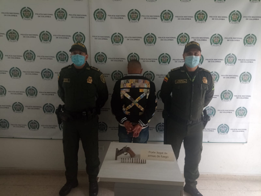 Fue capturado un ciudadano con un arma de fuego ilegal
