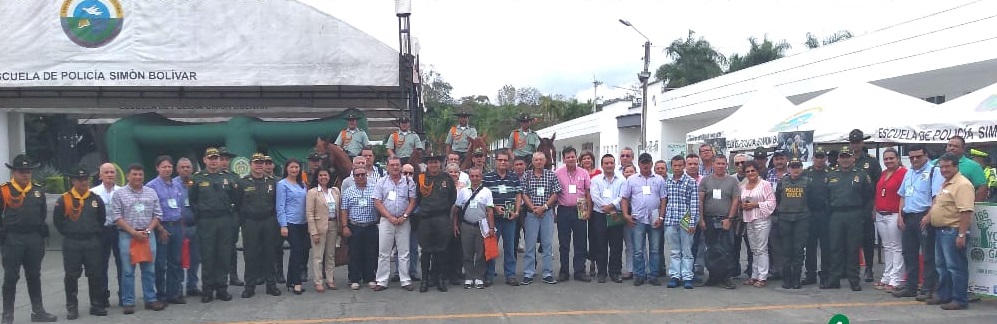 Departamento de policía valle realiza I foro ganadero Primer-foro-ganadero-valle-del-cauca2