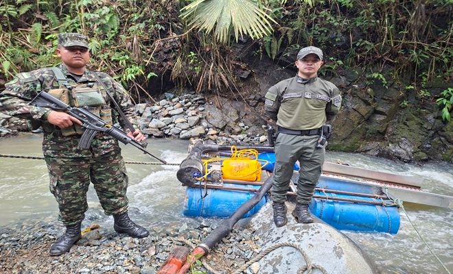 Polic&iacute;a e integrante del ejercito incautan material de explotaci&oacute;n minera