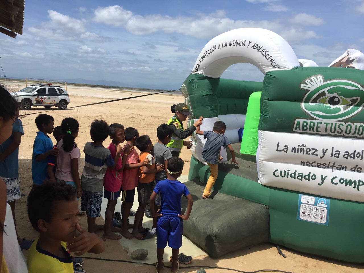 actividad comunitaria por la niñez 