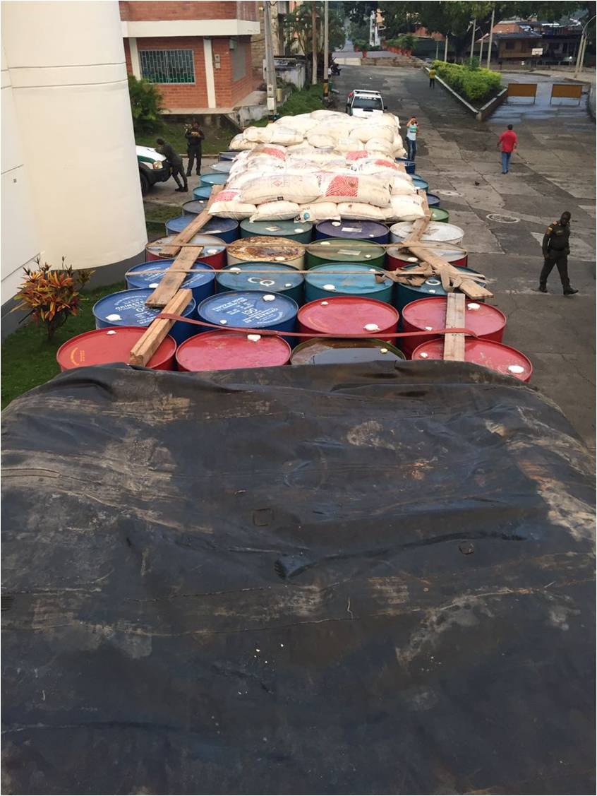 Cae la mayor incautación de químicos para la producción de alcaloides 30.923 kilos-insumos-químicos incautados-policia