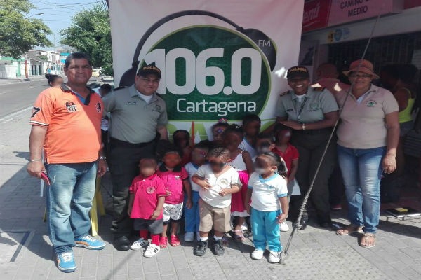 Radio-policía-en-mi-barrio. Radio-policía-en-mi-barrio.