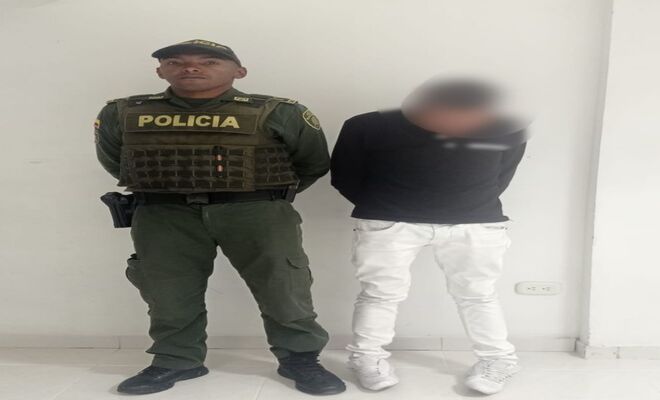capturado por el delito de receptación de un telefono celular Mediante registro y control fue detenido