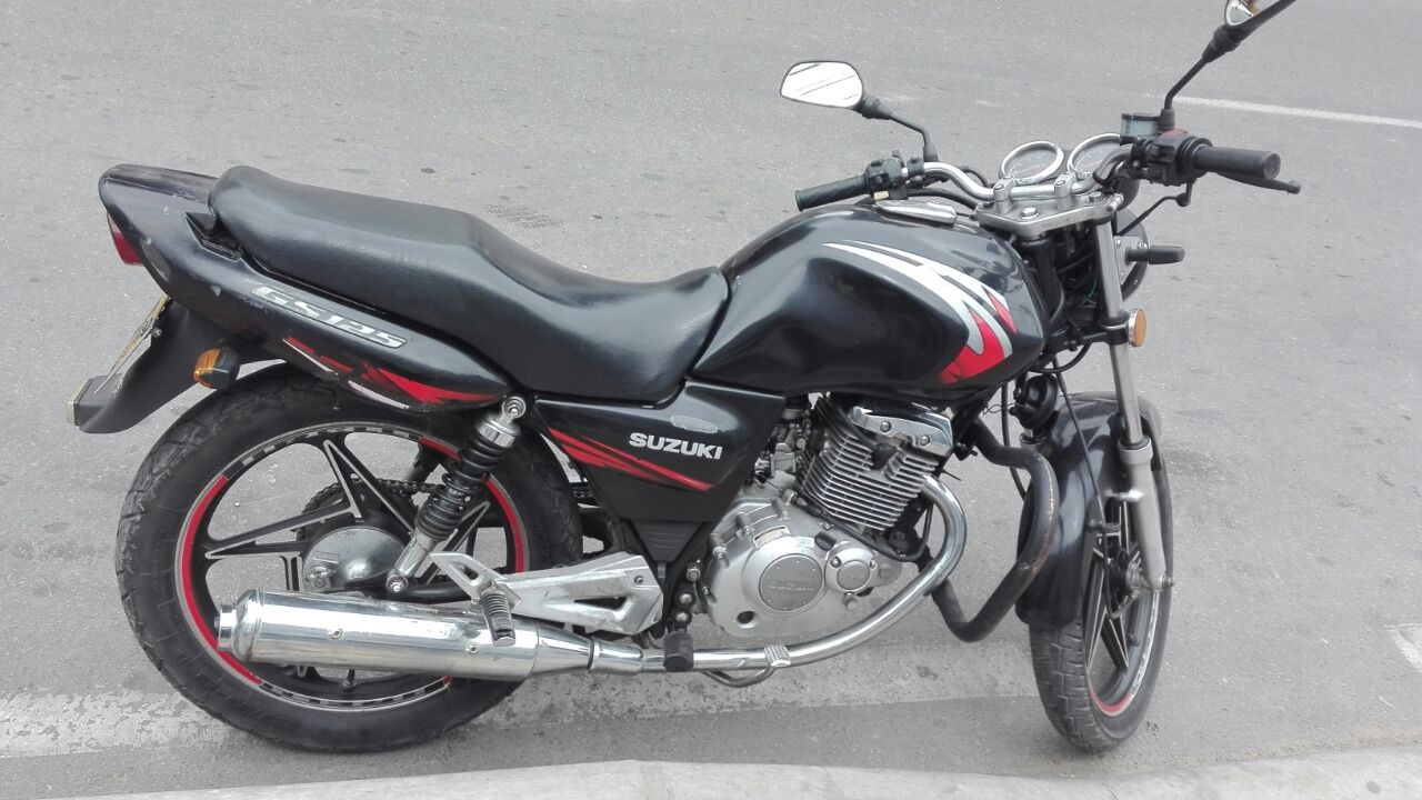 policia-recupera-motocicleta  recuperacion-motocicleta-tunja