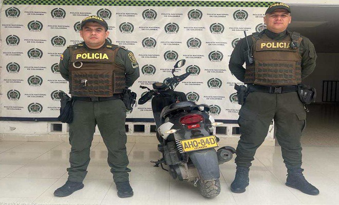 Policía recupera motocicleta Policía recupera motocicleta