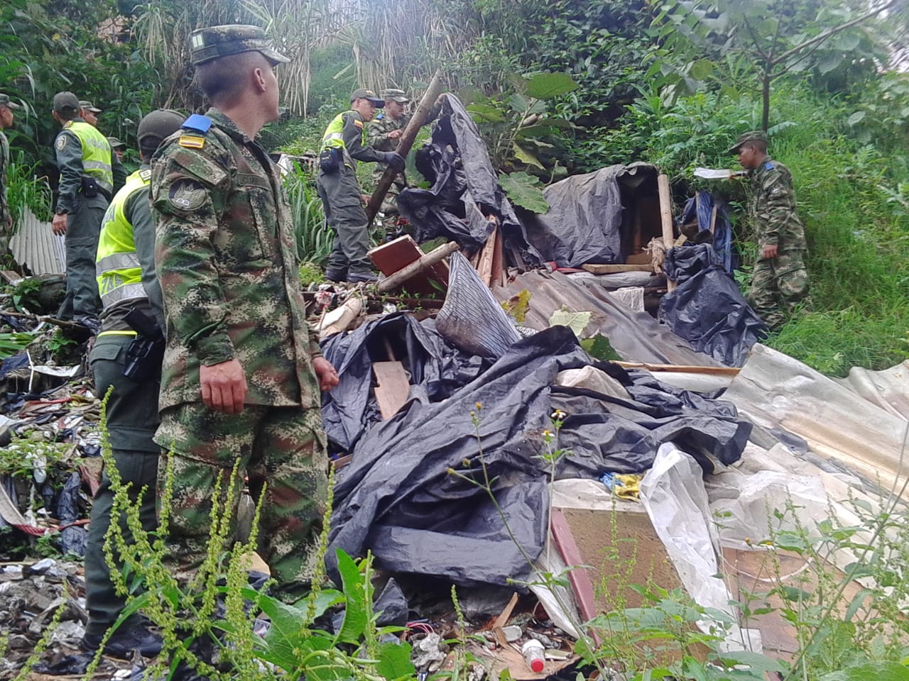 el lote será recuperado y se construirá un parque en su parte alta El lote era utilizado como sitio de venta de estupefacientes