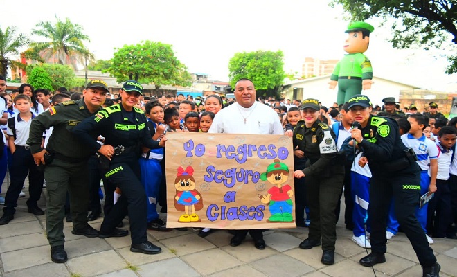 regreso a clases en los diferente planteles educativos en el magdalena medio regreso a clases en los diferente planteles educativos en el magdalena medio