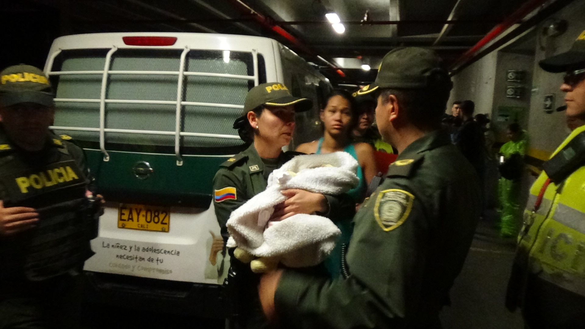 En tiempo récord rescatamos bebé en centro oriente de Medellín
