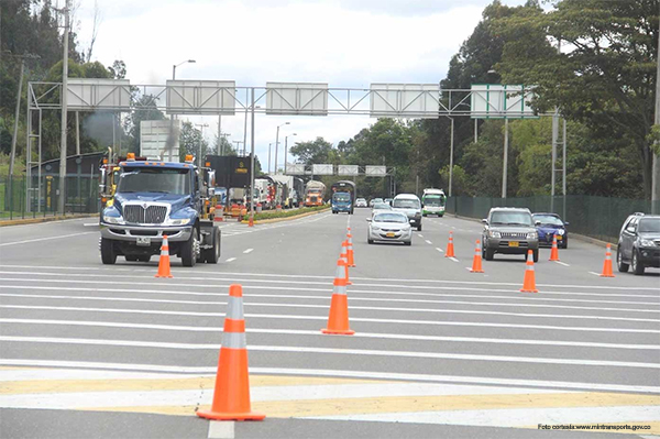 restricciones-de-carga-para-este-puente-festivo-en-las-vias-nacionales