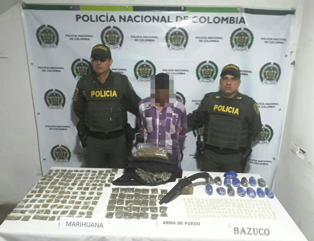 Tras persecución policial, fue capturada una persona con abundante estupefacientes