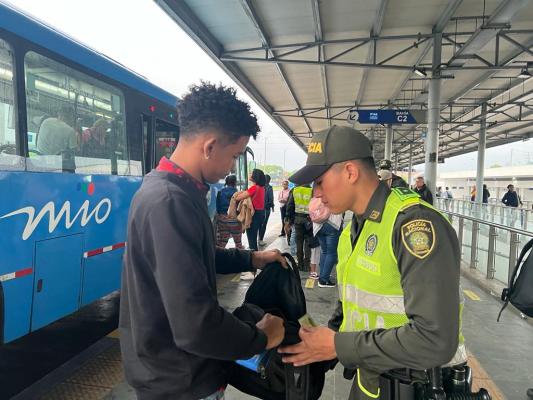 Policía Cali Policía Cali