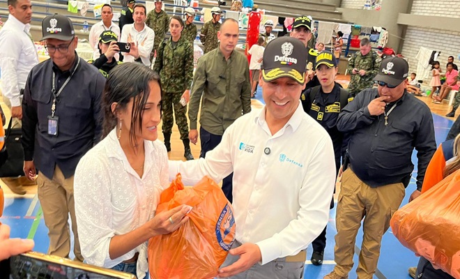 Entrega de mercados a la ciudadanía