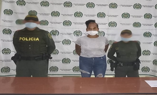 Tenía casa por cárcel y fue sorprendida cuando pretendía viajar fuera del departamento sin permiso Tenía casa por cárcel y fue sorprendida cuando pretendía viajar fuera del departamento sin permiso