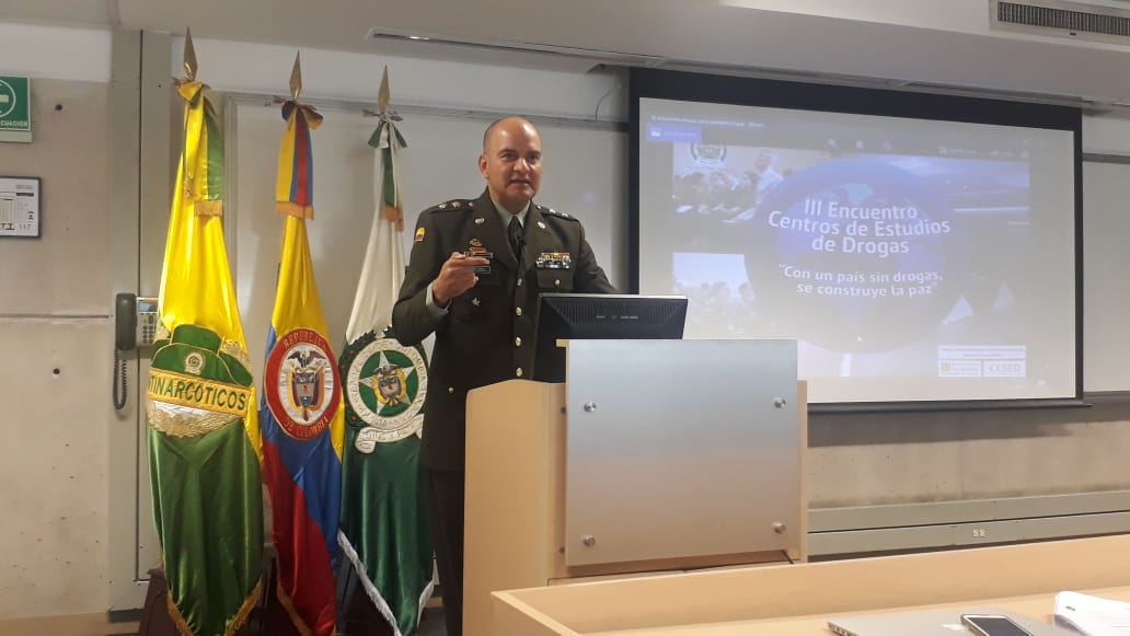 Tercer-encuentro-de-centros-de-estudios-de-drogas-bajo-el-lema-“con-un-país-sin-drogas-se-construye-la-paz” Tercer-encuentro-de-centros-de-estudios-de-drogas-bajo-el-lema-“con-un-país-sin-drogas-se-construye-la-paz”