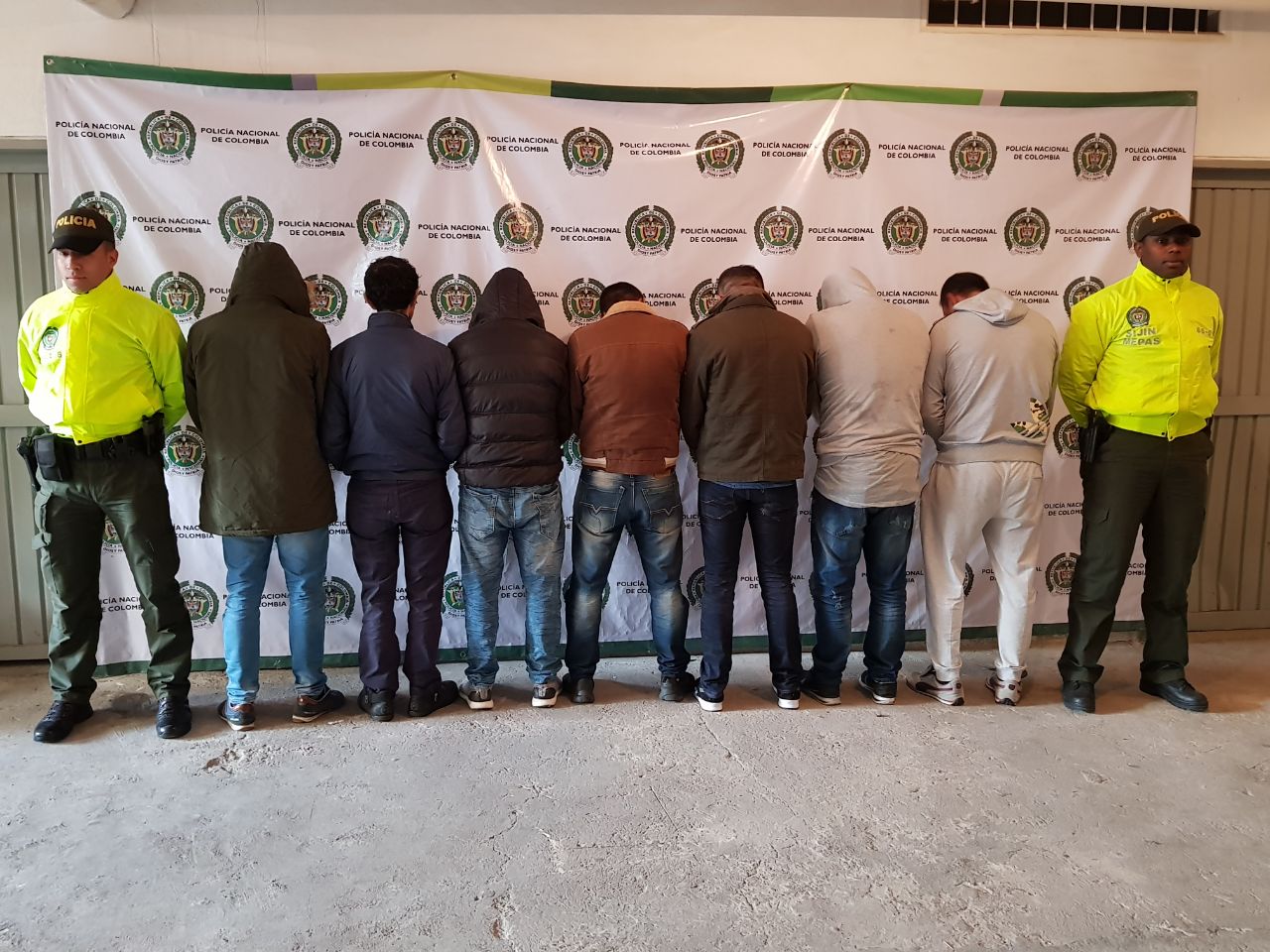 Ocho personas que hacían parte del grupo delincuencial “los galácticos”, fueron capturados en el operativo  Contundente golpe contra la venta de celulares hurtados propinó su Policía Metropolitana Pasto