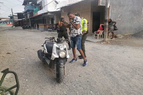 Toma sorpresiva en diferentes sectores de Quibdó deja importantes resultados  Toma-sorpresiva-en-diferentes-sectores-de-Quibdó-deja-importantes-resultados