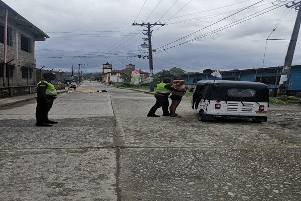 Toma sorpresiva en diferentes sectores de Quibdó deja importantes resultados  Toma-sorpresiva-en-diferentes-sectores-de-Quibdó-deja-importantes-resultados