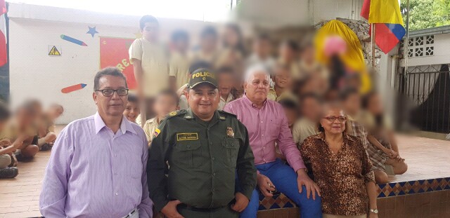 cerca-de-100-pupitres-fueron-entregados-a-estudiantes-de-una-sede-educativa-ubicada-en-el-barrio-san-luis