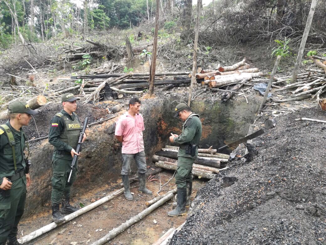 Acciones contundentes contra la deforestación tres-capturados-por-deforestacion-en-florencia