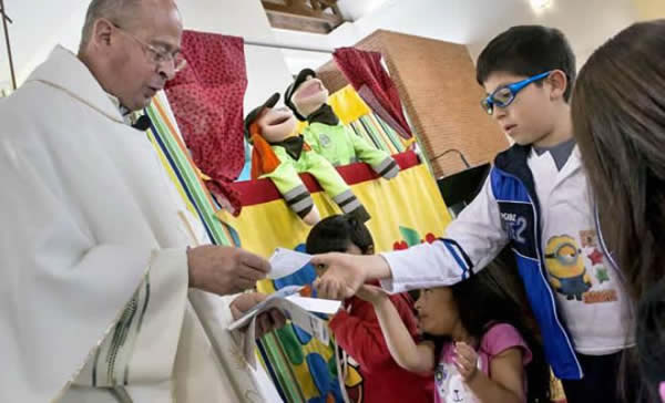 un-coronel-con-sotana.