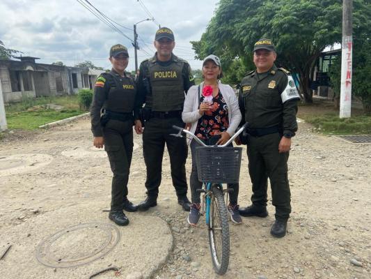 Un reconocimiento a su compromiso y valor_Granada