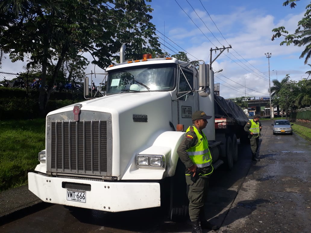 Recuperado tracto camión con carga de cobre avaluada en 200 millones de pesos valle-del-cauca-recuperacion-tractocamion-con-cobre-buenaventura